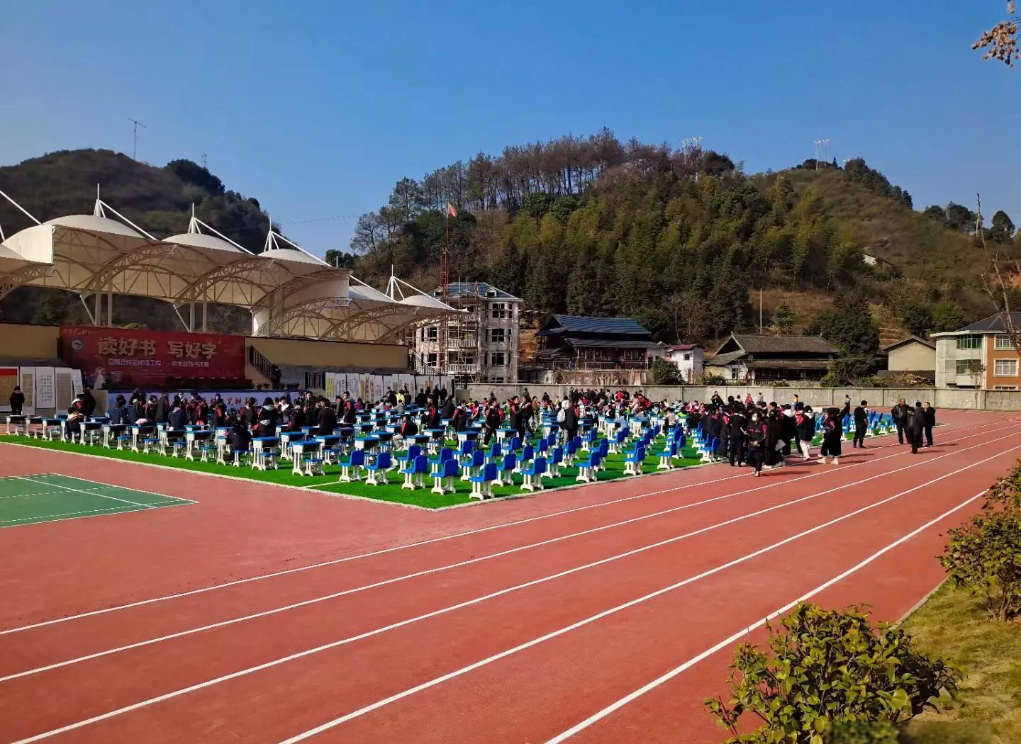 威海市硅PU塑胶跑道材料 - 厂家